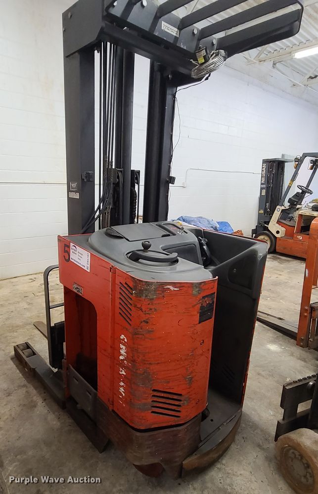 image for item DN5707 (2) forklifts