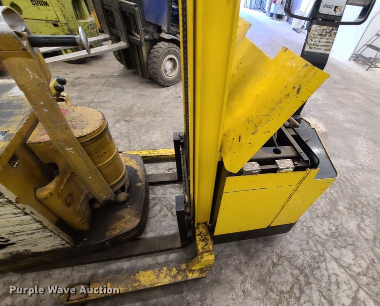 image for item DN5709 (2) pallet jacks