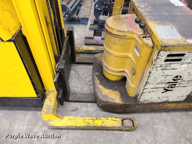 image for item DN5709 (2) pallet jacks