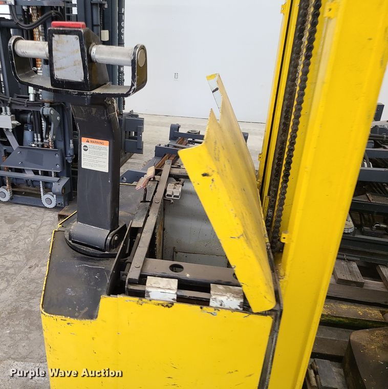 image for item DN5709 (2) pallet jacks