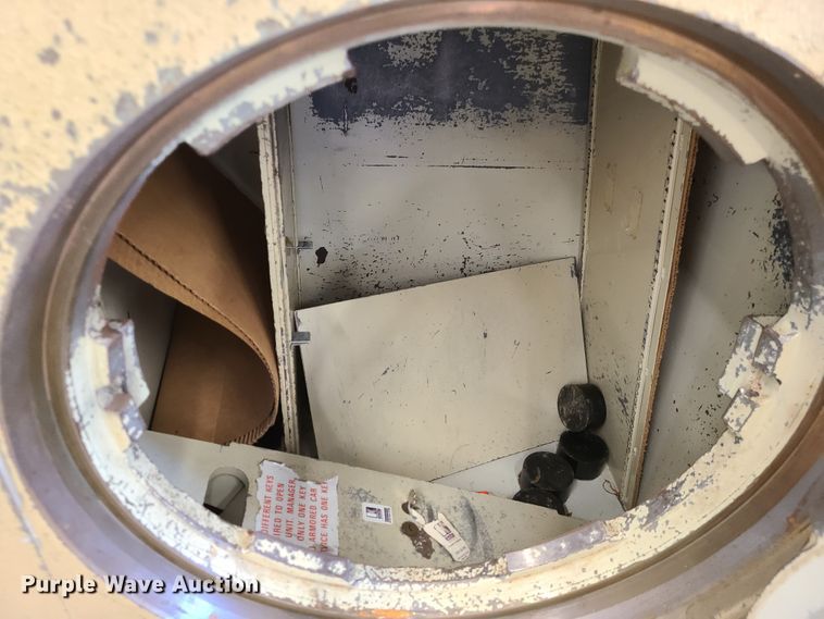 image for item DN5714 (4) safes