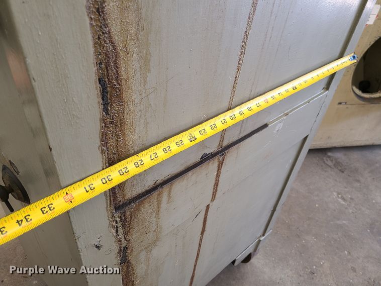 image for item DN5714 (4) safes