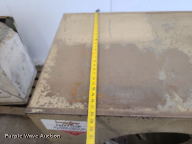 image for item DN5714 (4) safes