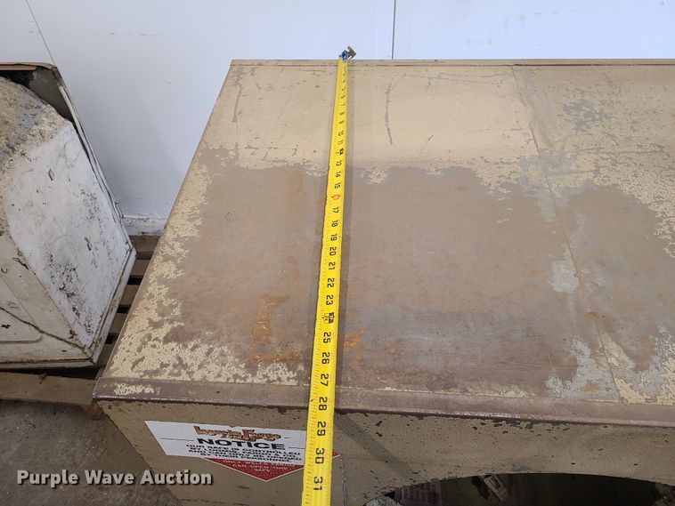 image for item DN5714 (4) safes