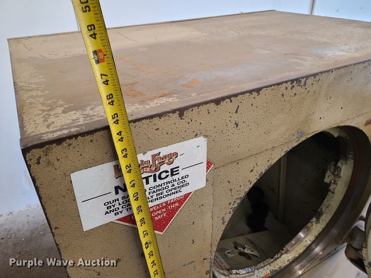 image for item DN5714 (4) safes