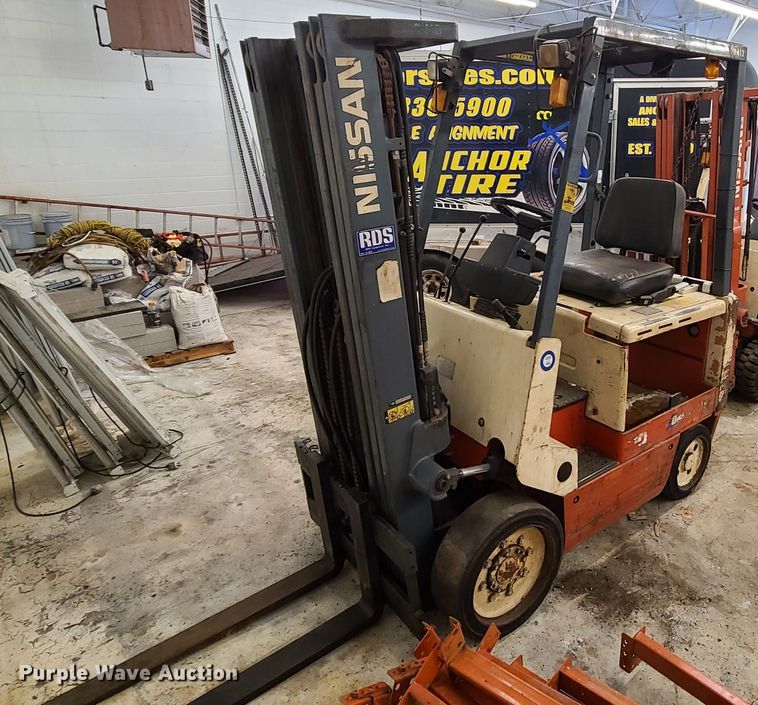 image for item DN5715 (2) Nissan forklifts