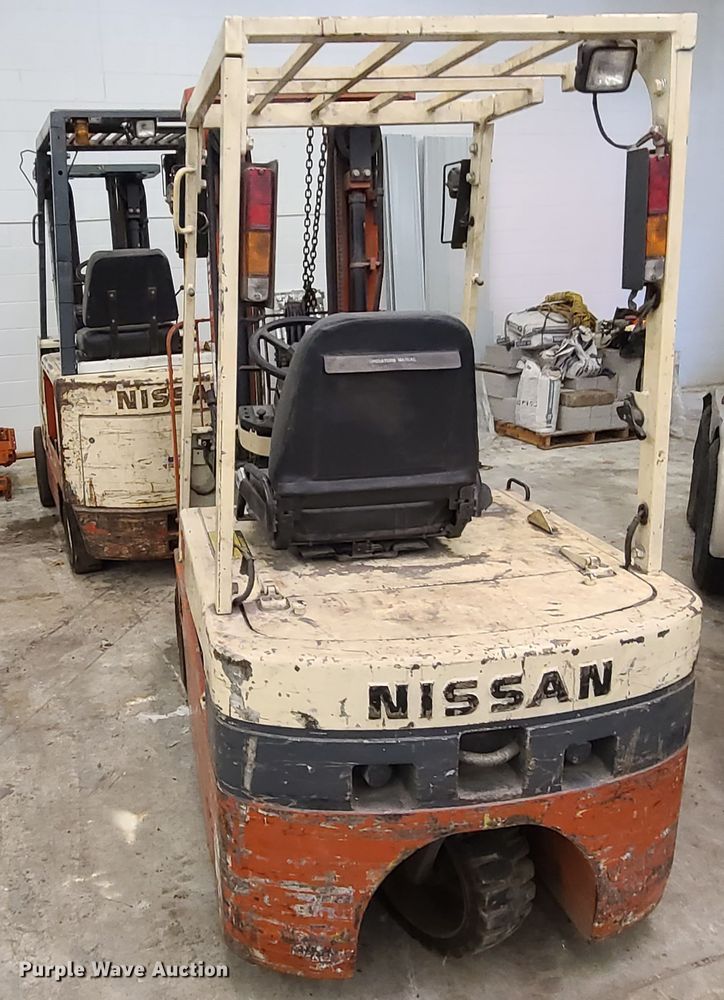 image for item DN5715 (2) Nissan forklifts