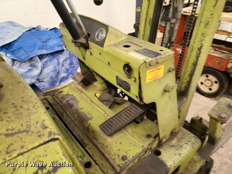 image for item DN5716 (2) forklifts