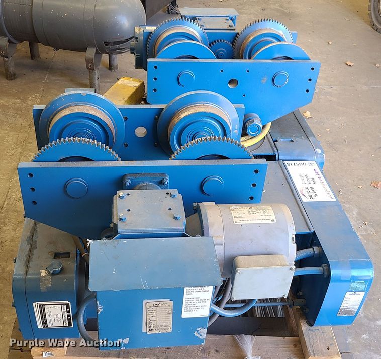 image for item DN5718 (3) Shaw Box hoists