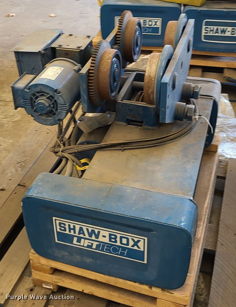 image for item DN5718 (3) Shaw Box hoists