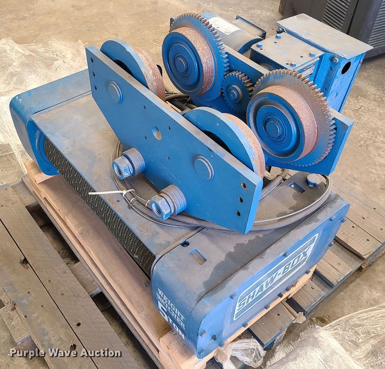 image for item DN5718 (3) Shaw Box hoists