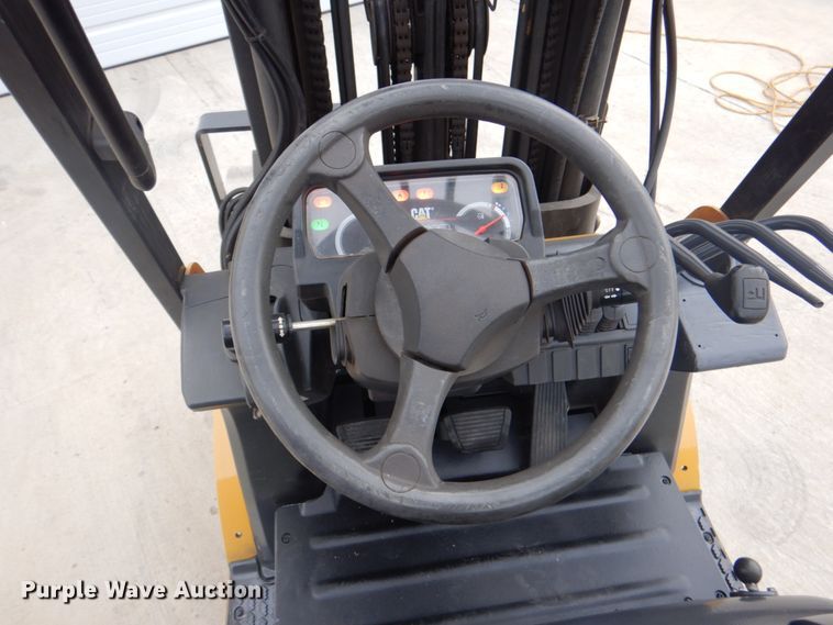 image for item DN6540 Caterpillar C5000  forklift