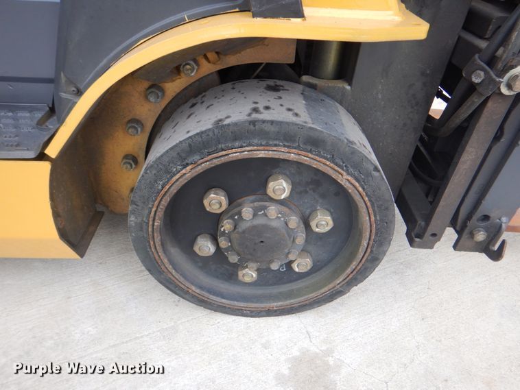 image for item DN6540 Caterpillar C5000  forklift