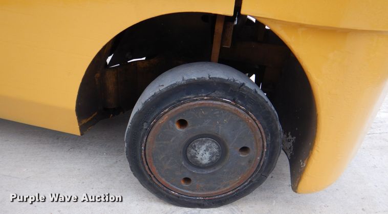 image for item DN6540 Caterpillar C5000  forklift