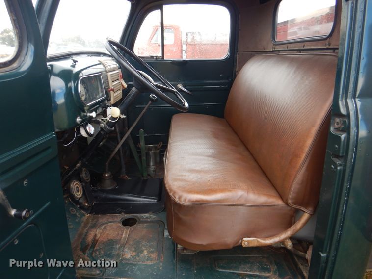 image for item DN6542 1948 Ford F6  grain truck