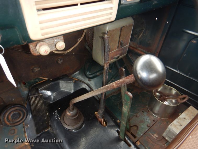 image for item DN6542 1948 Ford F6  grain truck