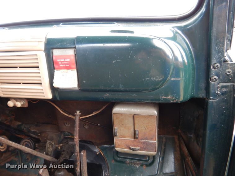 image for item DN6542 1948 Ford F6  grain truck