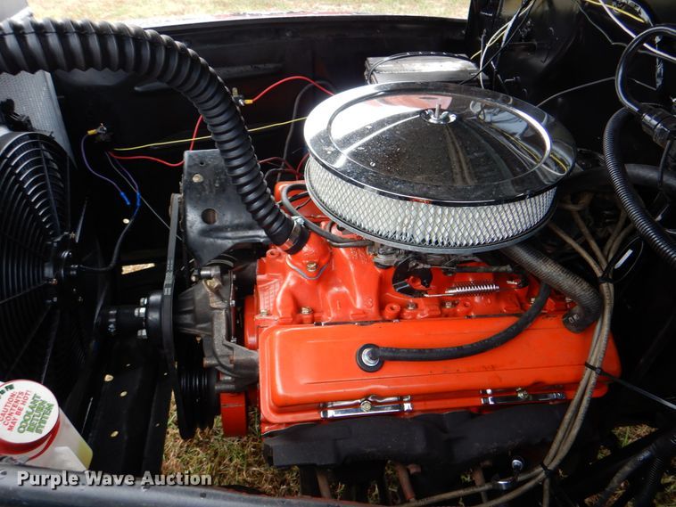 image for item DN6542 1948 Ford F6  grain truck