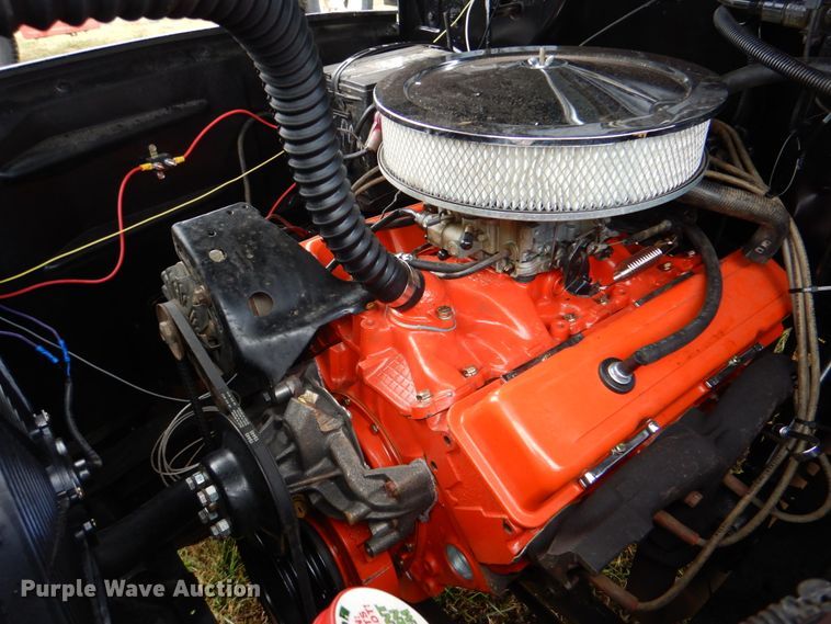 image for item DN6542 1948 Ford F6  grain truck