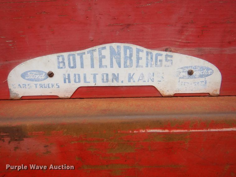 image for item DN6542 1948 Ford F6  grain truck