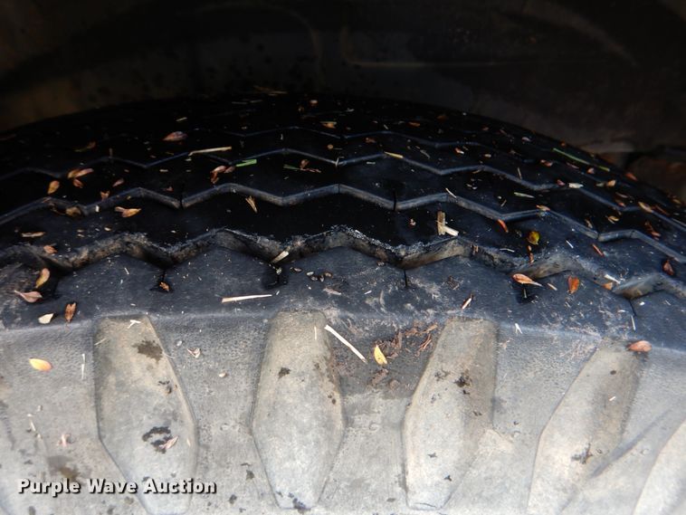 image for item DN6542 1948 Ford F6  grain truck