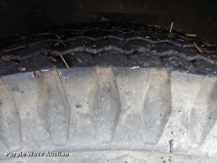 image for item DN6542 1948 Ford F6  grain truck