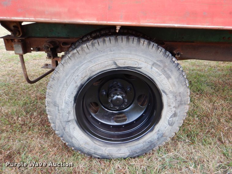 image for item DN6542 1948 Ford F6  grain truck