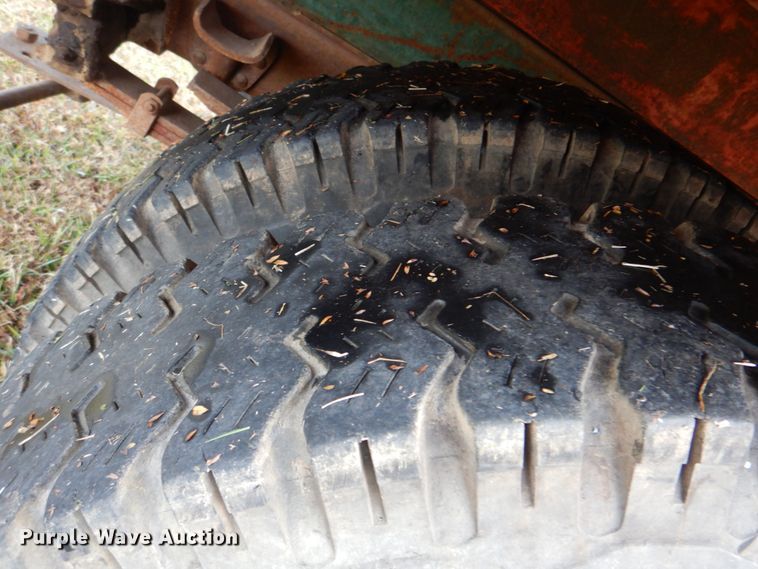 image for item DN6542 1948 Ford F6  grain truck