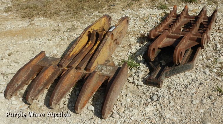 image for item ED9881 (2) excavator thumbs