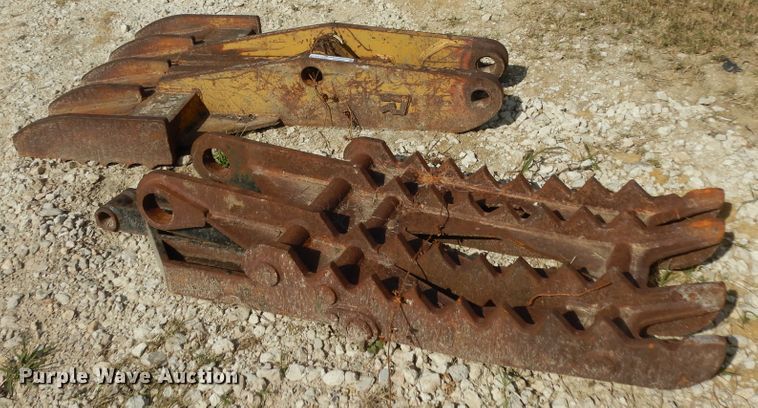 image for item ED9881 (2) excavator thumbs