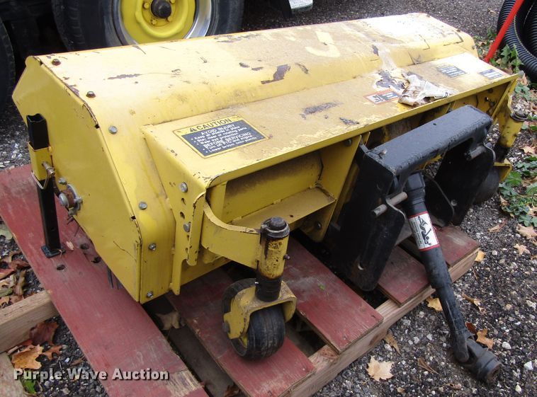 image for item EV9370 John Deere 51 Broom  broom