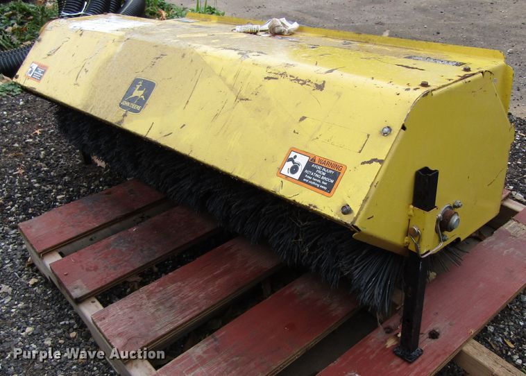 image for item EV9370 John Deere 51 Broom  broom