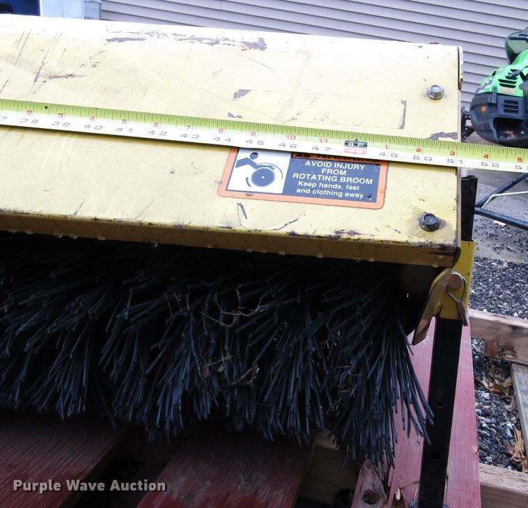 image for item EV9370 John Deere 51 Broom  broom