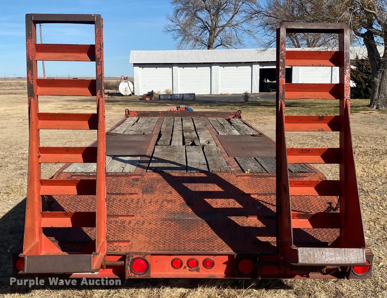 image for item EX9652 1992 Butler B-2024-A  equipment trailer
