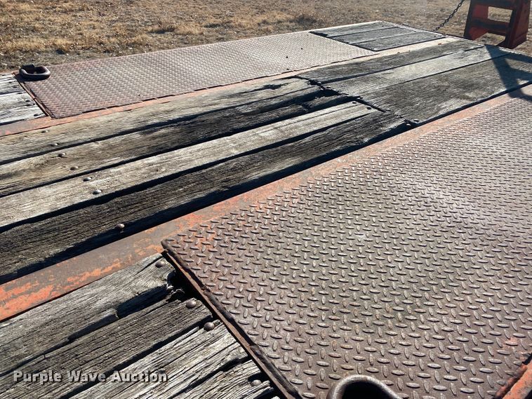 image for item EX9652 1992 Butler B-2024-A  equipment trailer