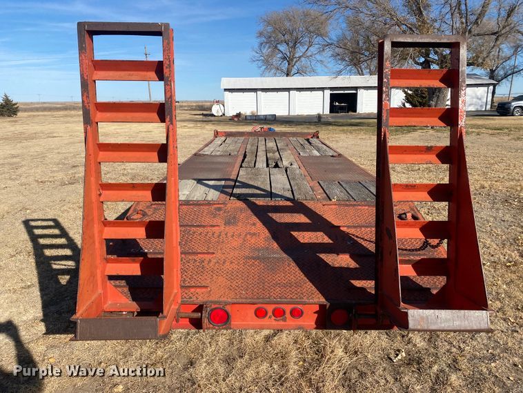 image for item EX9652 1992 Butler B-2024-A  equipment trailer