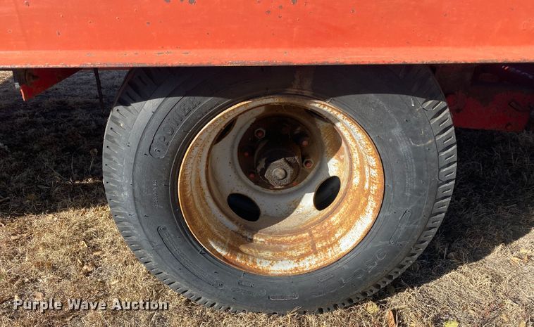 image for item EX9652 1992 Butler B-2024-A  equipment trailer