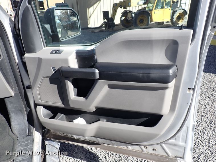 image for item EX9664 2016 Ford F150  SuperCrew pickup truck