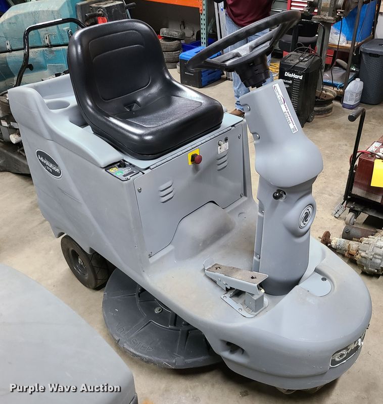 image for item EZ9245 Advance Abolition 2710  floor scrubber