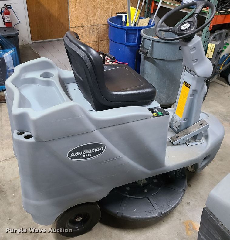 image for item EZ9245 Advance Abolition 2710  floor scrubber