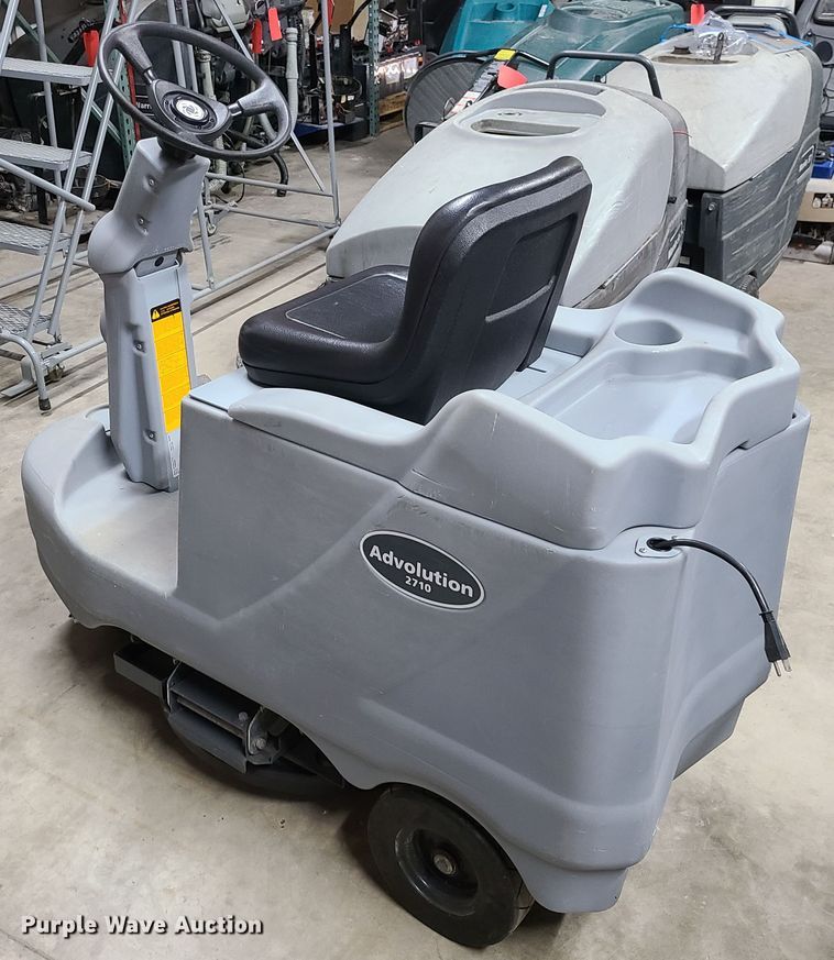 image for item EZ9245 Advance Abolition 2710  floor scrubber