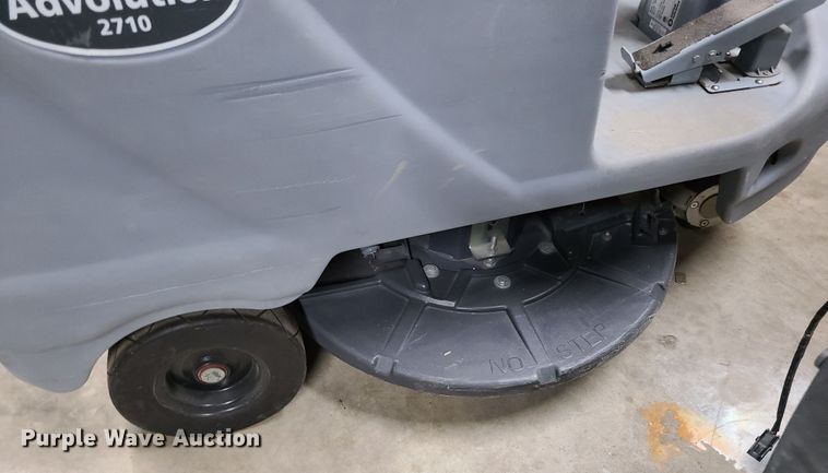 image for item EZ9245 Advance Abolition 2710  floor scrubber