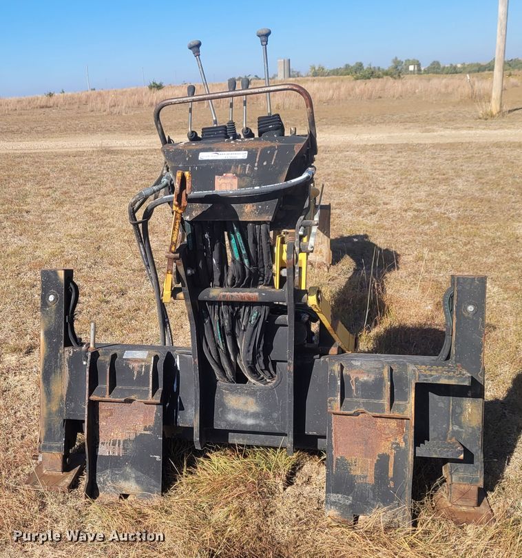 image for item FC9086 Caterpillar BH30  skid steer backhoe