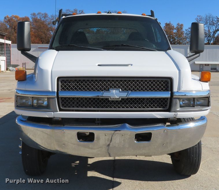 image for item FP9446 2005 Chevrolet C4500  flatbed truck
