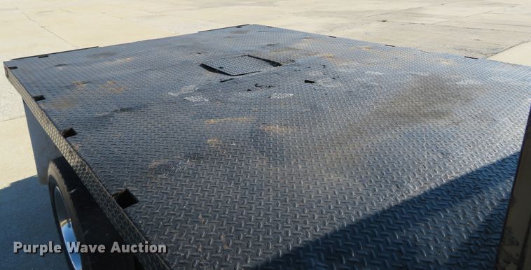 image for item FP9446 2005 Chevrolet C4500  flatbed truck