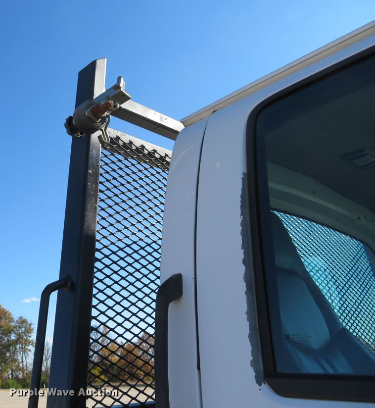 image for item FP9446 2005 Chevrolet C4500  flatbed truck