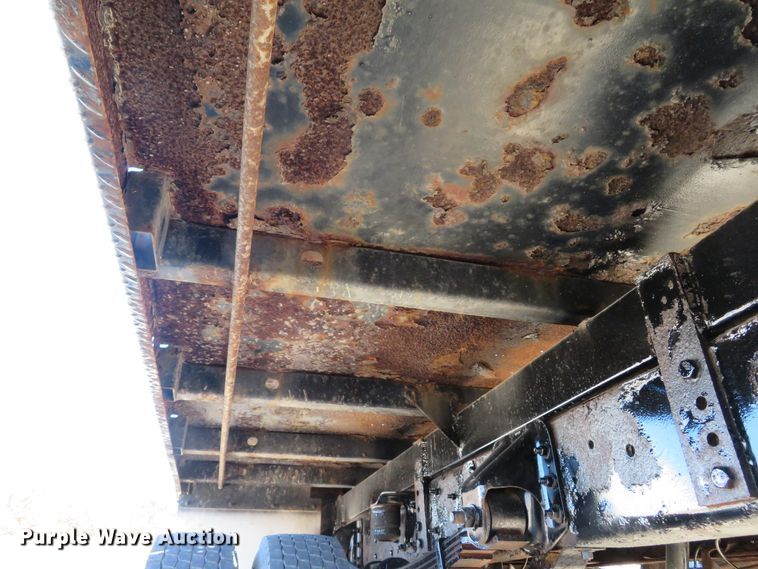 image for item FP9446 2005 Chevrolet C4500  flatbed truck