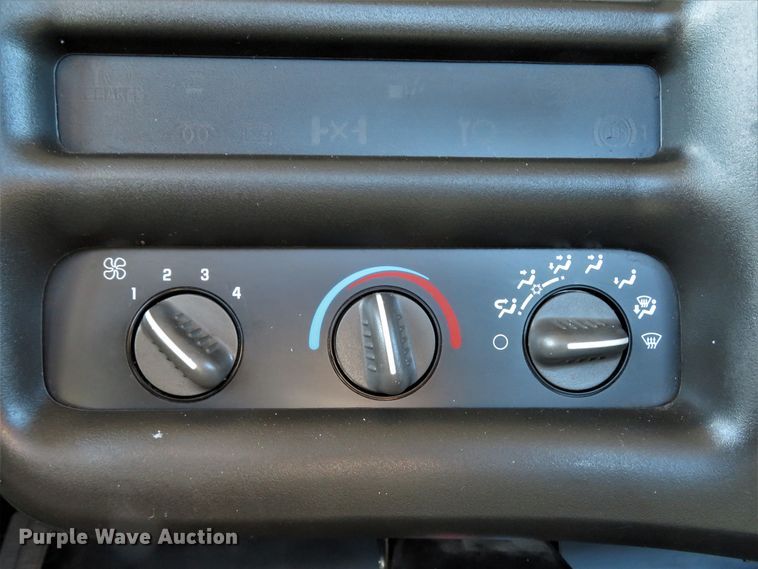 image for item FP9446 2005 Chevrolet C4500  flatbed truck