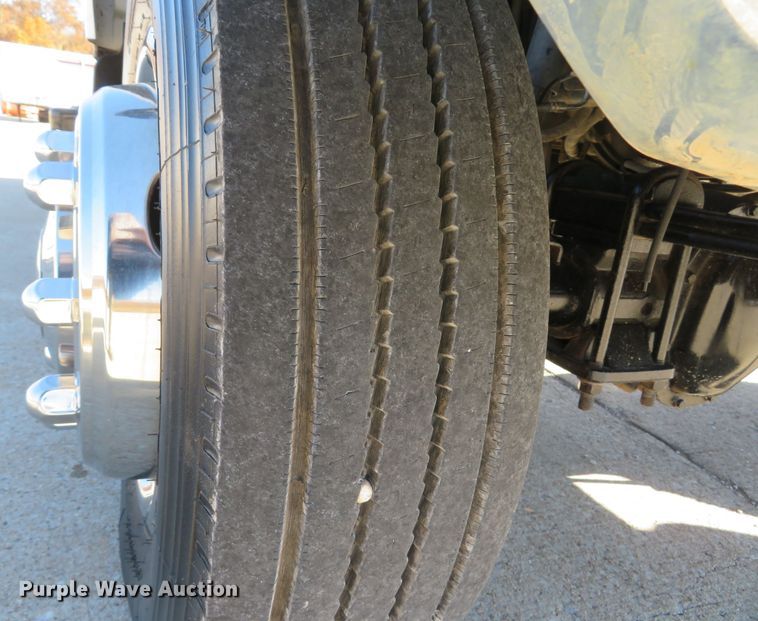 image for item FP9446 2005 Chevrolet C4500  flatbed truck