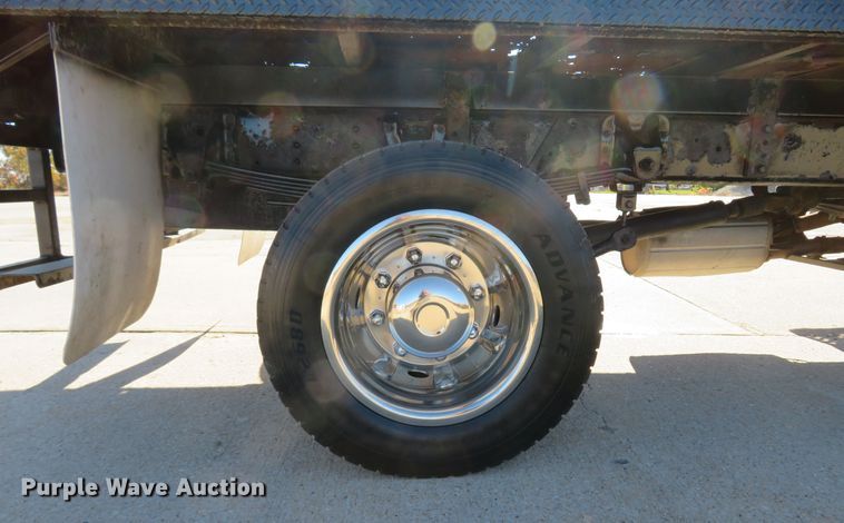 image for item FP9446 2005 Chevrolet C4500  flatbed truck